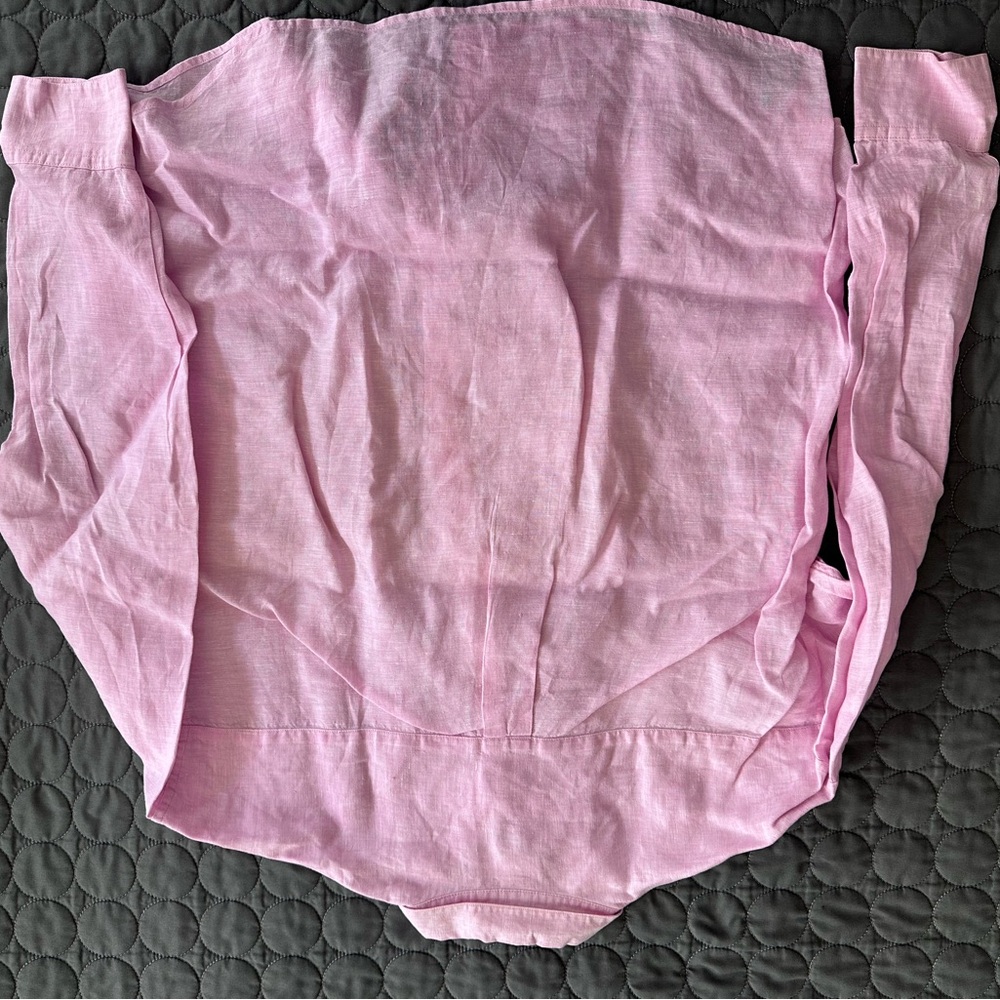 Uniqlo  Soft Pink Button Down Shirt - Picture 3 of 6